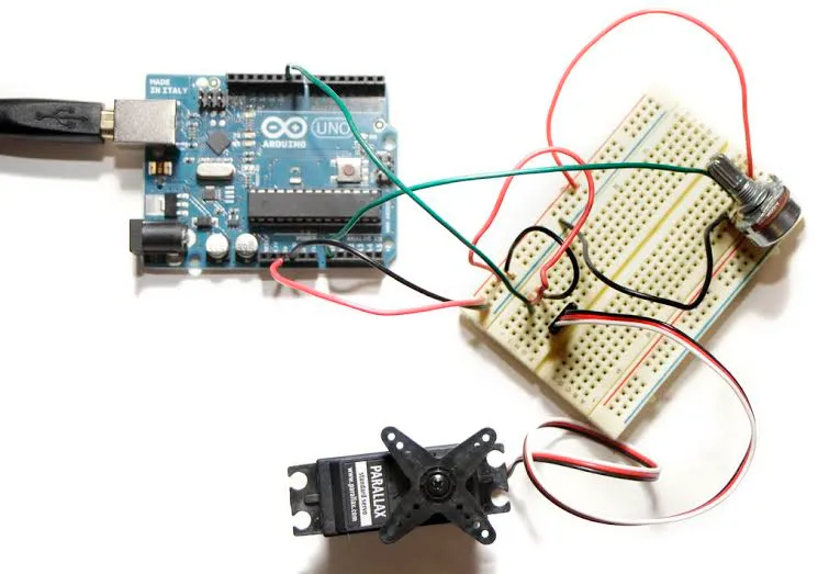 FOTO: Arduino Servo Motor