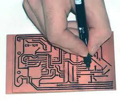 FOTO: Elektronik Devre Yapımı