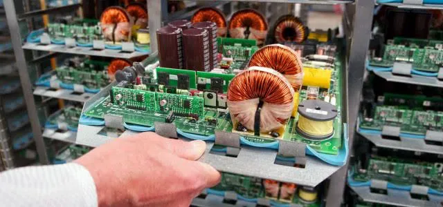FOTO: Elektronik Nedir?