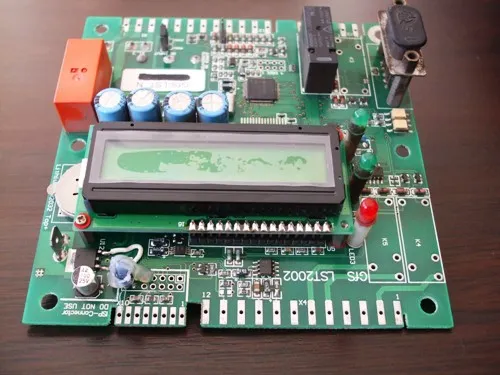 FOTO: Tekstil Makinası Kart Tamiri